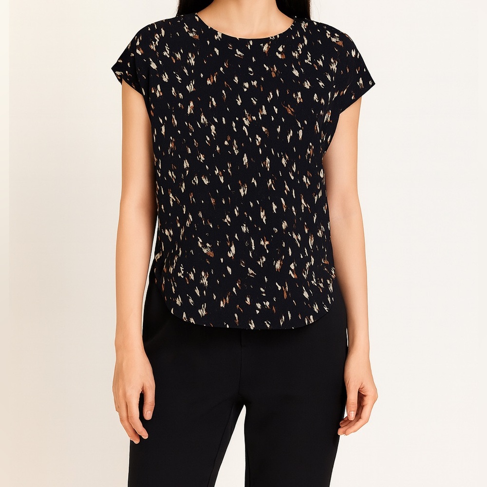 Tasamo Round Neck Pleated Top - Size S (NWOT)